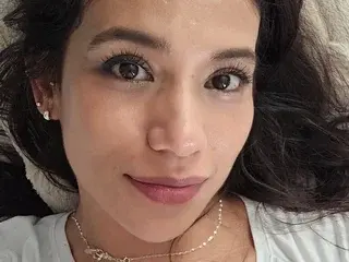 Scarletthred  live sex cam