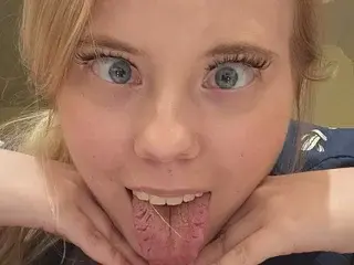 YourBelle  live sex cam