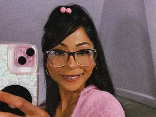 Xsophiawoodzx  live sex cam