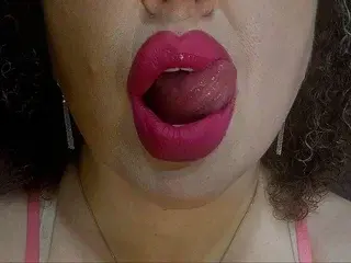 CurvyKatty40DD  live sex cam