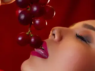 LatinaHoleQueen  live sex cam