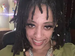 HotcliqBitryme  live sex cam
