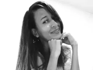 Mariana_hh  live sex cam