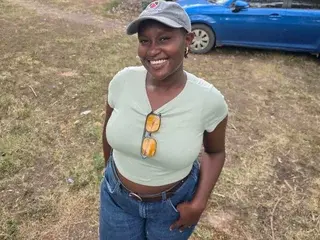 Sexy_Sunshine70  live sex cam