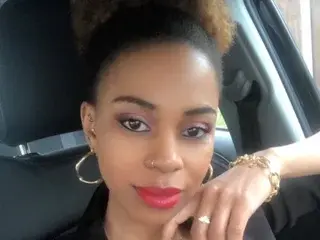 AlaraRaye  live sex cam