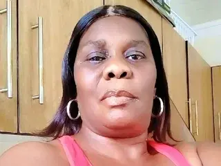 Blackbootycurvy  live sex cam