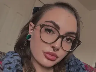 CharlieCake  live sex cam