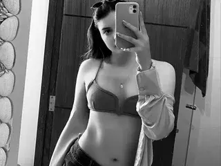 COocooDoome  live sex cam
