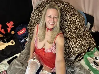 Silkie120  live sex cam