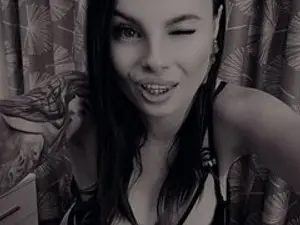 Naughty_Helen  live sex cam