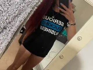 PrettyMissLexi  live sex cam