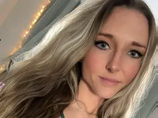 Violet_Styles  live sex cam