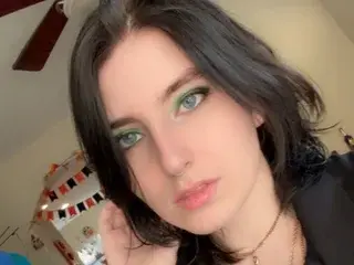 CalliopeRogue  live sex cam