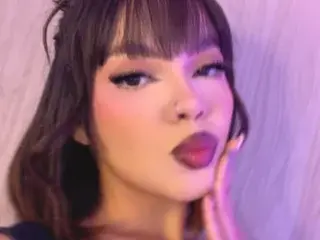 Emily_Klumm  live sex cam
