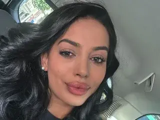 Bella_Vixxen  live sex cam