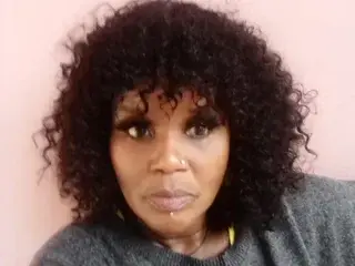 Bouncingassxx  live sex cam