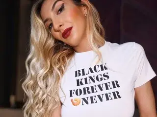 AlexaBarnes  live sex cam