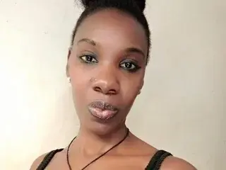 Crytalush  live sex cam