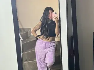 Amylewiiis  live sex cam