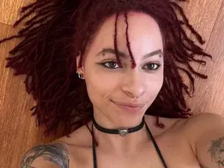 Eryswest  live sex cam