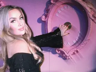 SouthernHoneyX  live sex cam