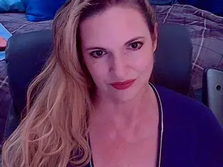 Nina  live sex cam