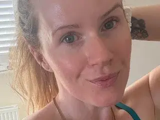 RedHeadRosie  live sex cam