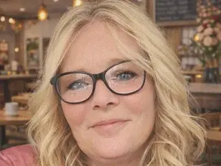 BlueEyesAngelXx  live sex cam