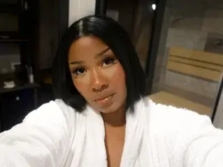 HoneyBelleX  live sex cam