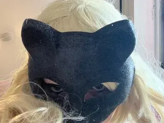 Pixiekitty  live sex cam