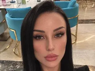 Fairyoutdoors  live sex cam