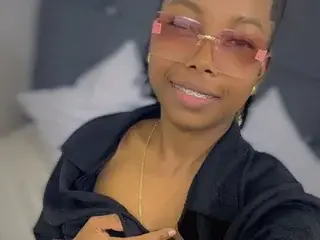 NaomiStreet  live sex cam