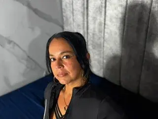 Chiquis78Hot  live sex cam