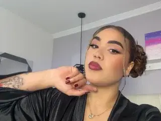 AriaDeluca  live sex cam