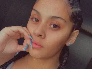 LuckyFreakk  live sex cam