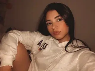 BrissleyLancaster  live sex cam