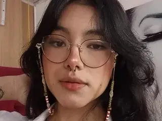 KittyRousse  live sex cam
