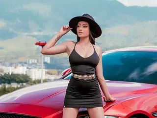 LunaFranco  live sex cam