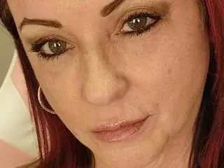 NikkiMastersgirl1091  live sex cam