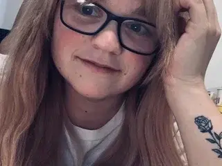 Curvylaciex  live sex cam