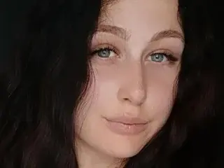 IncredibleLady  live sex cam