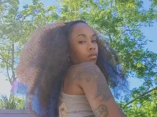 Kelissa_King  live sex cam