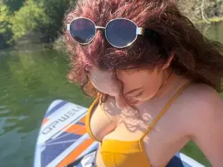 Serenaaaox  live sex cam
