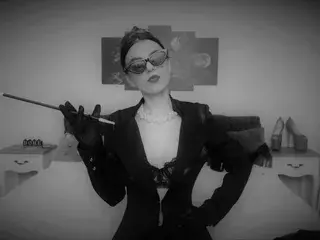 MistressMadelyn  live sex cam