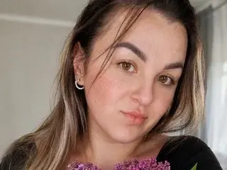 AlissiaGray  live sex cam