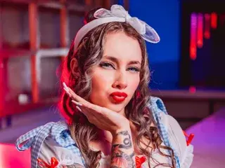 AmbarHiills  live sex cam