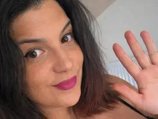 CurvyAna699  live sex cam