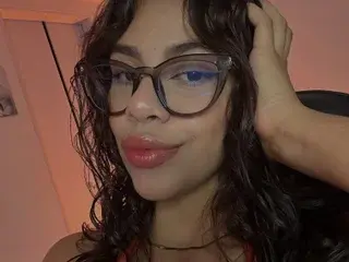 Clarckbella  live sex cam