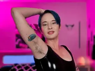 DominaDentata  live sex cam