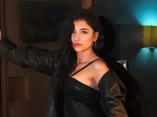 RubiVega  live sex cam